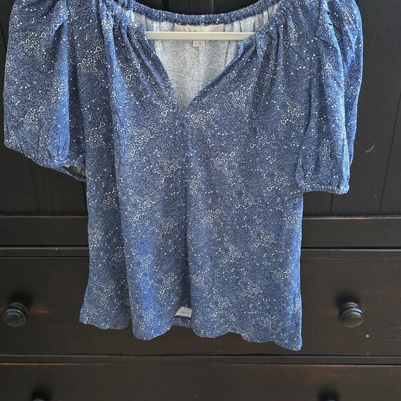 Loft Women's Paisley Puff Sleeve Split Neck Top XS NWOT - Picture 3 of 5